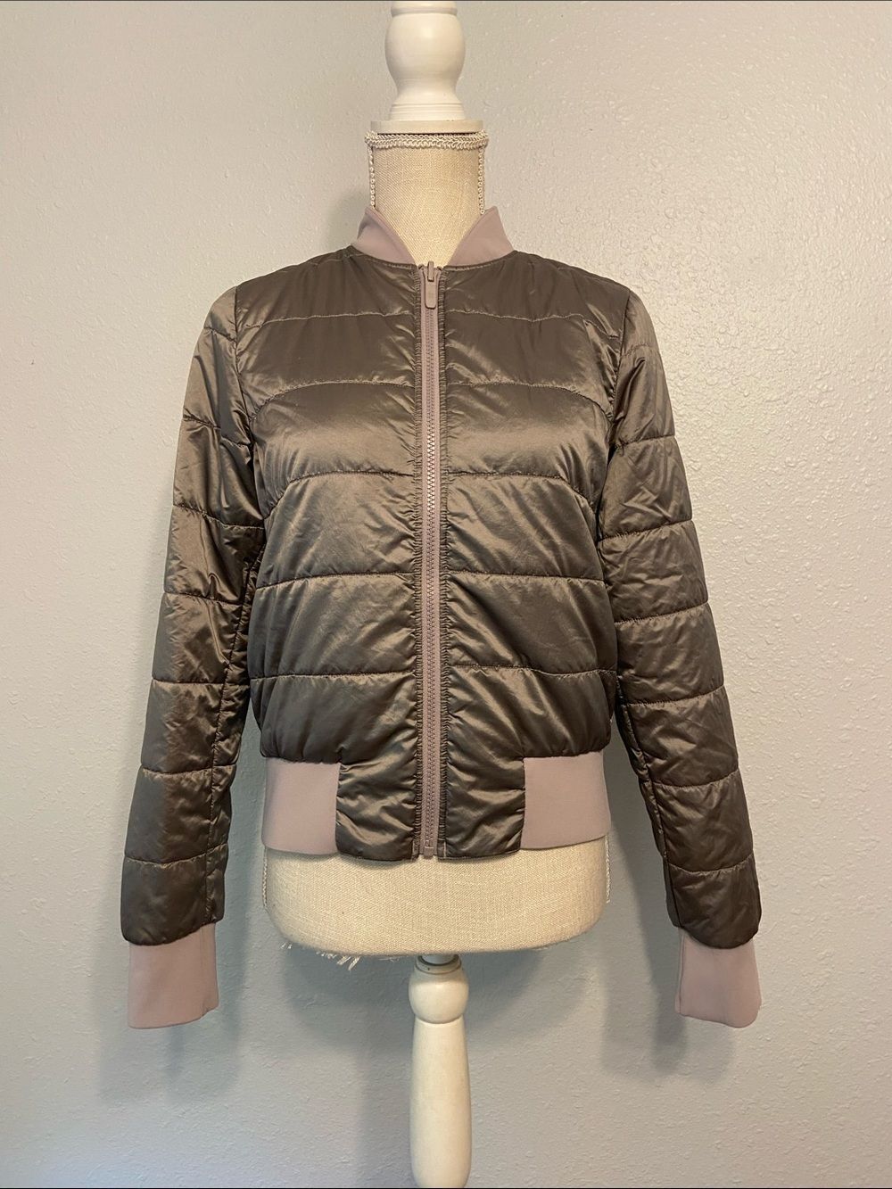 Lululemon Metallic Gray Non-Stop Bomber Reversible Jacket Size 6